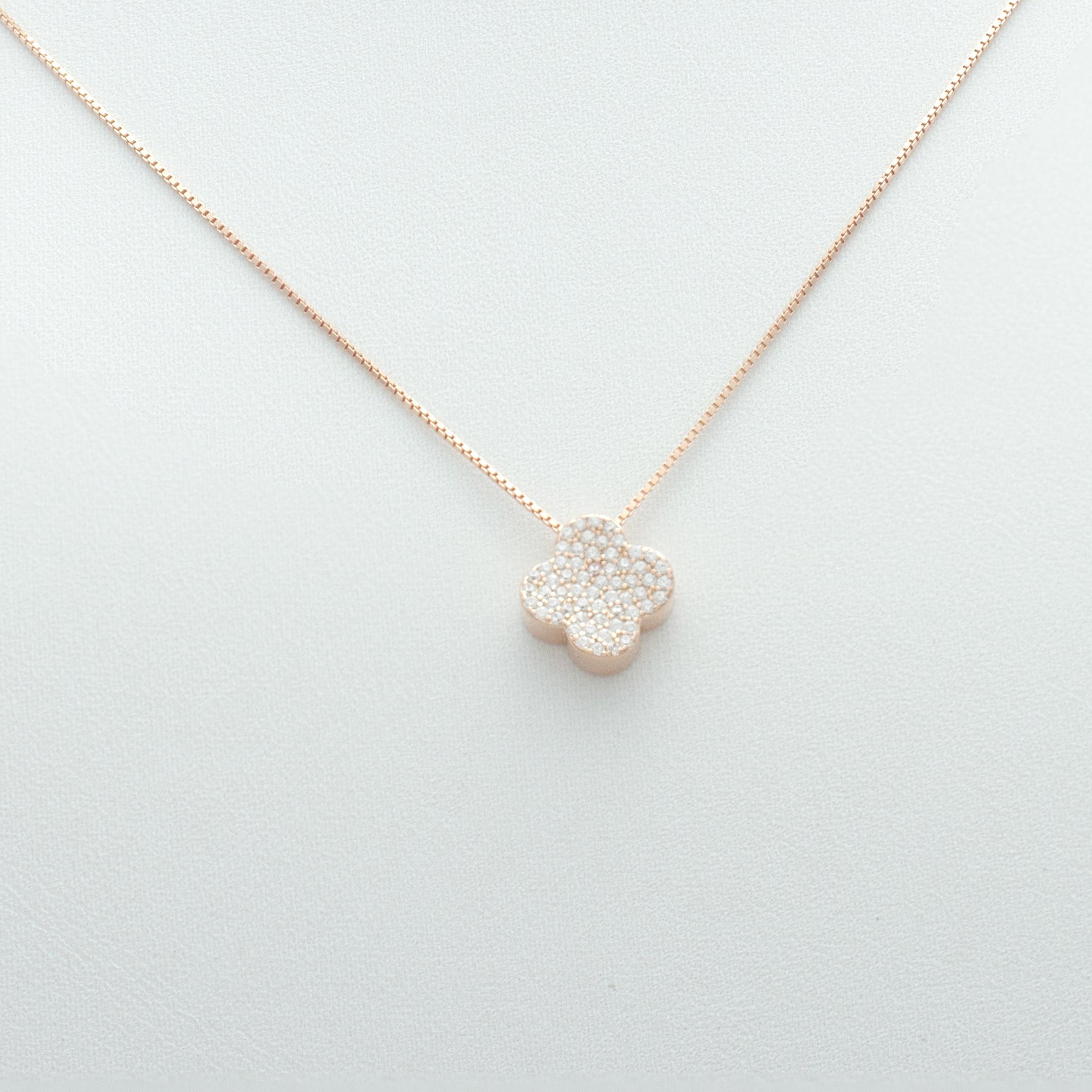 Pavé Clover Pendant Necklace in Rose Gold