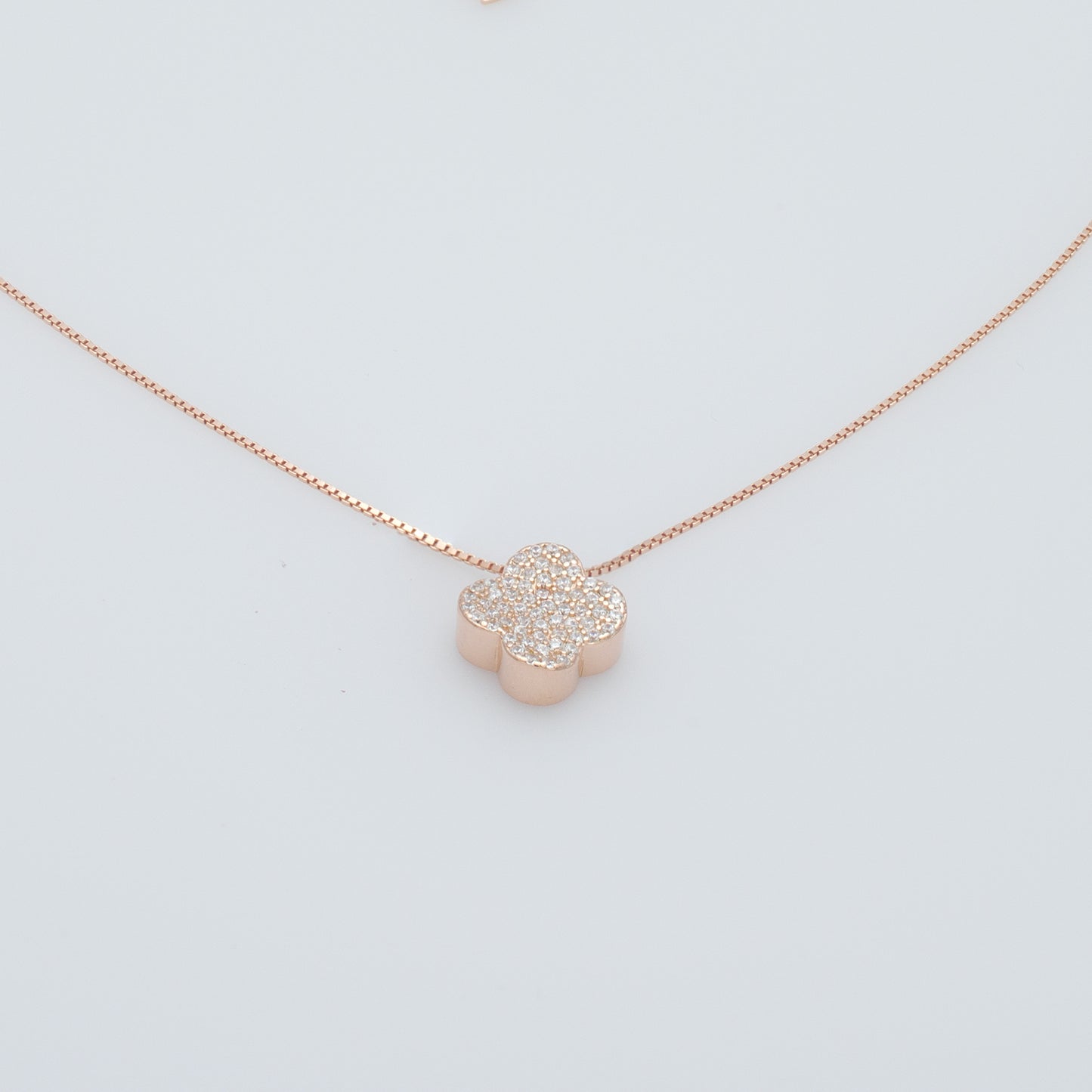 Pavé Clover Pendant Necklace in Rose Gold