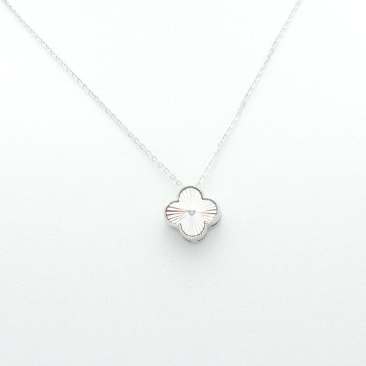 Clover Pendant Necklace in Sterling Silver