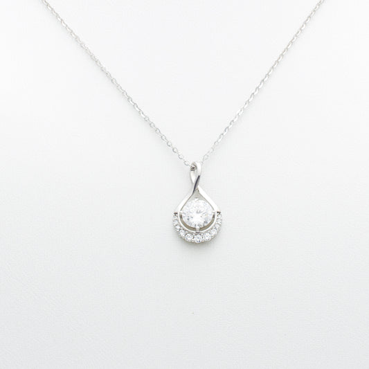 Teardrop Sparkle Pendant Necklace in Silver