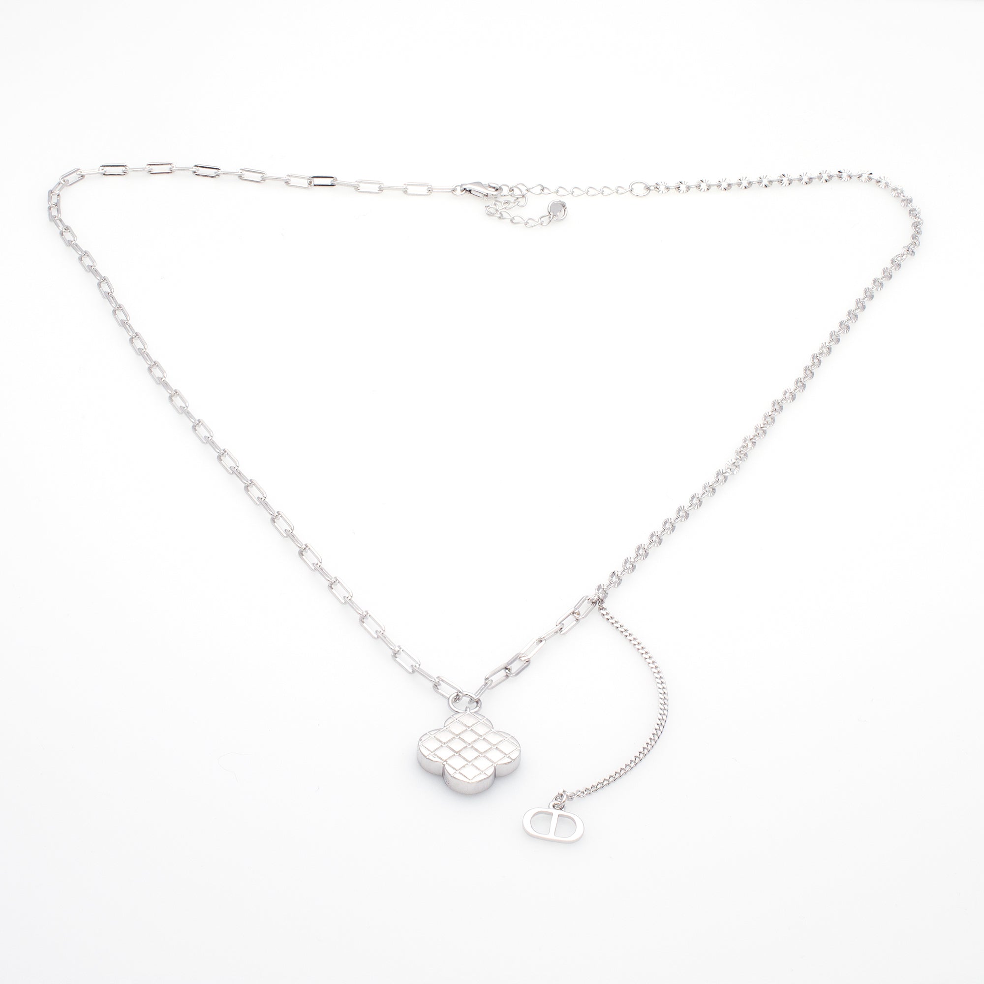 Modern Clover Pendant Necklace in Sterling Silver
